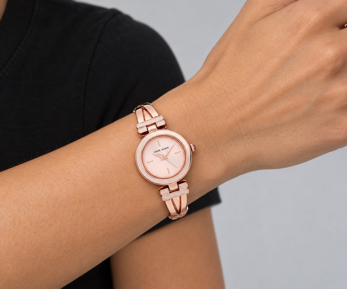 שעון Anne Klein דגם Classic נשים 24.5 מ״מ קוורץ