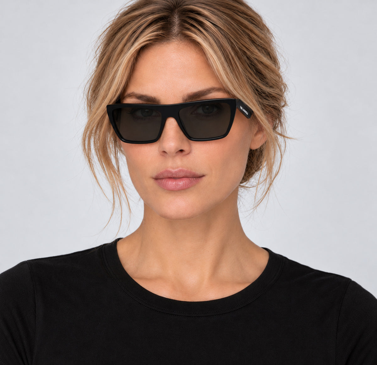 משקפי שמש Karl Lagerfeld דגם KL6186S-001-60 לנשים 60 מ״מ בצבע שחור