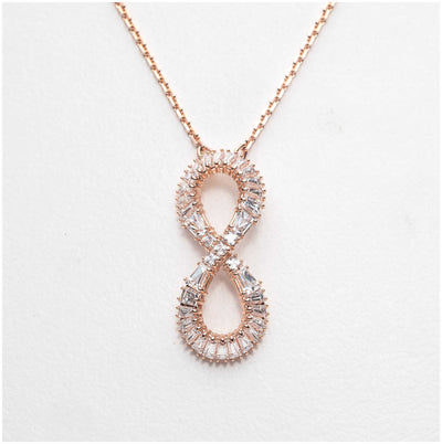 שרשרת Hyperbola עם קריסטל לבן של Swarovski