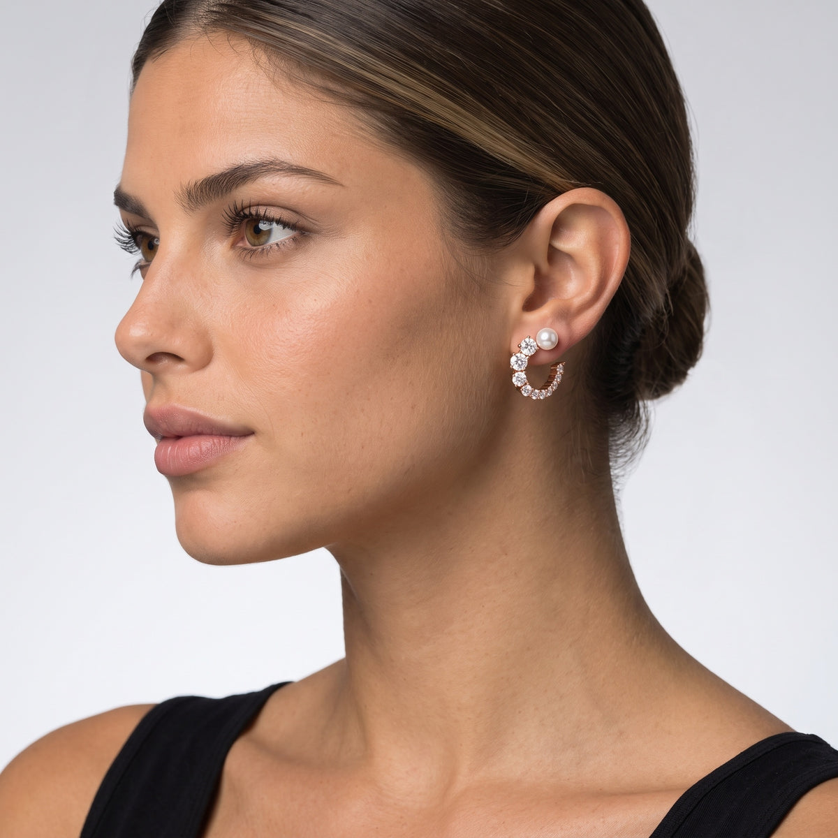 עגילים Matrix עם קריסטל לבן של Swarovski