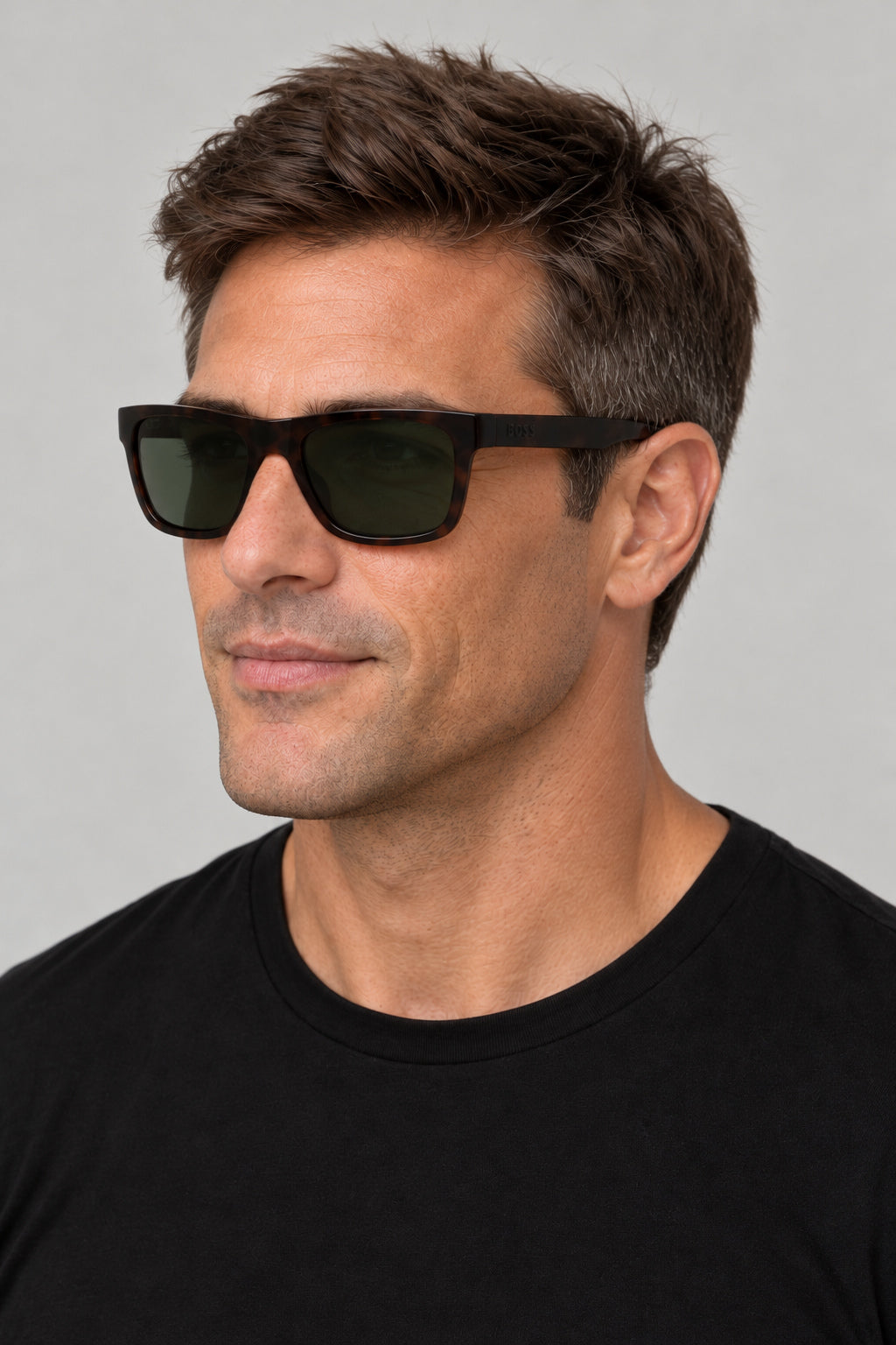 משקפי שמש Hugo Boss דגם Boss1647 לגברים 55 מ״מ בצבע הוואנה