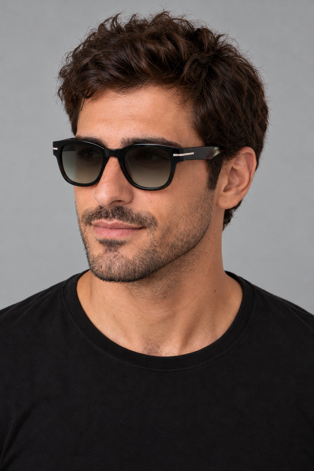 משקפי שמש Hugo Boss דגם BOSS1717-S-KB7-48 לגברים 48 מ״מ בצבע אפור