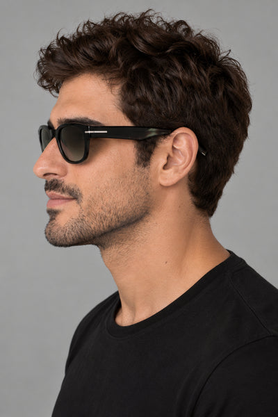 משקפי שמש Hugo Boss דגם BOSS1717-S-KB7-48 לגברים 48 מ״מ בצבע אפור