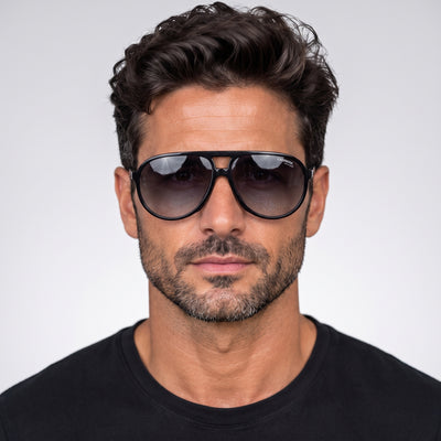משקפי שמש Carrera דגם Fashion לגברים 61 מ״מ בצבע שחור