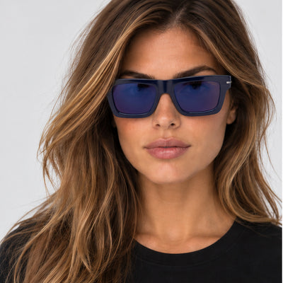 משקפי שמש Carrera דגם Carrera305 יוניסקס 54 מ״מ בצבע כחול פסים כחול