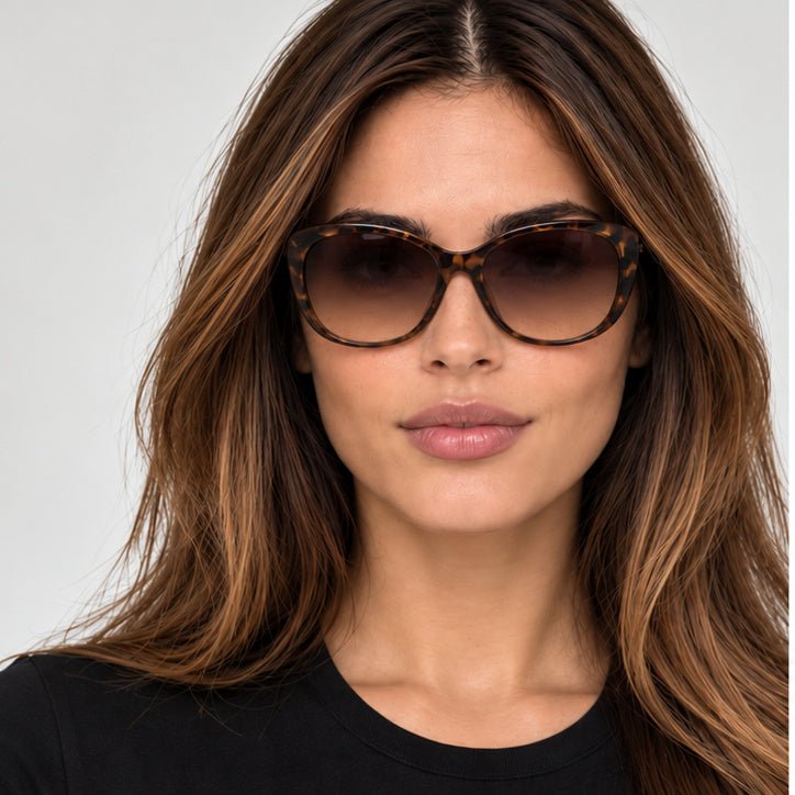 משקפי שמש Calvin Klein דגם Ck19560Sn לנשים 57 מ״מ בצבע שריון צב