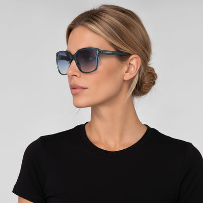משקפי שמש Calvin Klein לנשים 60 מ״מ בצבע כחול קריסטל