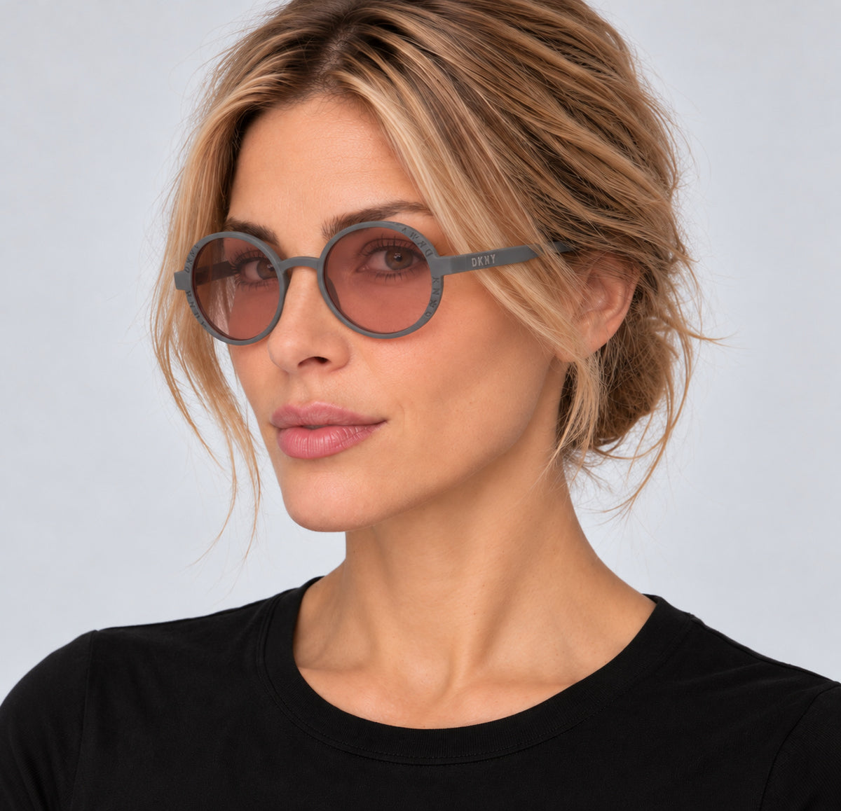 משקפי שמש DKNY דגם Dk519S לנשים 53 מ״מ בצבע אפור