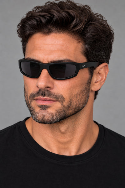 משקפי שמש Nike Lucent Flash לגברים 56 מ״מ בצבע מט שחור