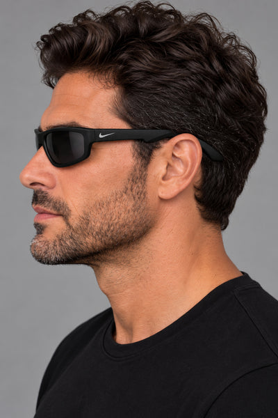 משקפי שמש Nike Lucent Flash לגברים 56 מ״מ בצבע מט שחור