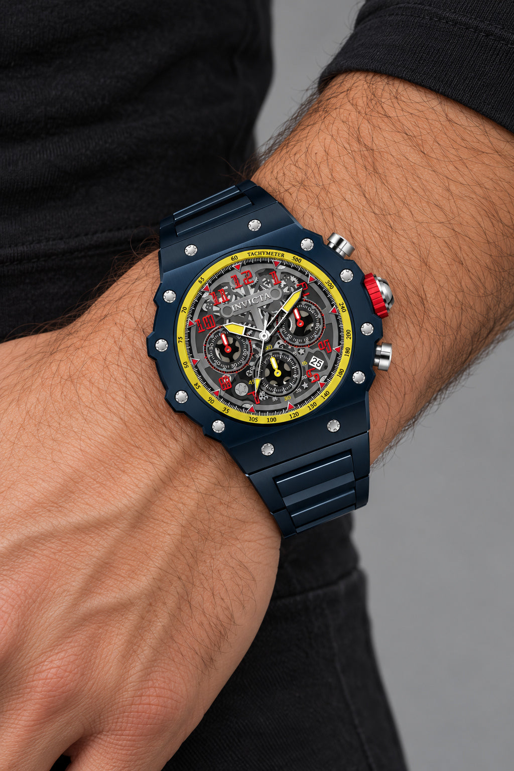 שעון Invicta מסדרת Invicta Racing לגברים 43.5 מ״מ קוורץ
