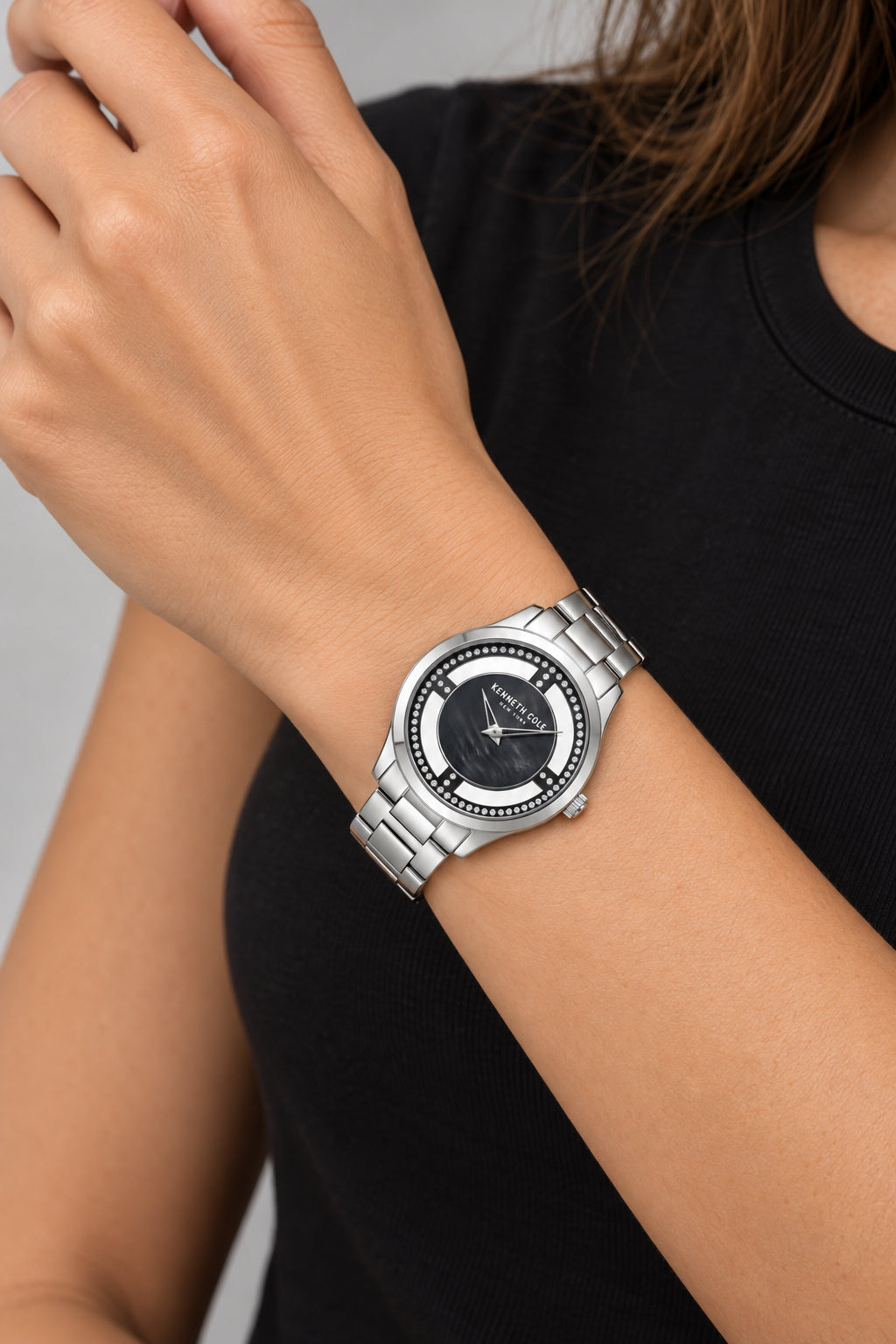 שעון Kenneth Cole דגם Classic לנשים 34 מ״מ קוורץ