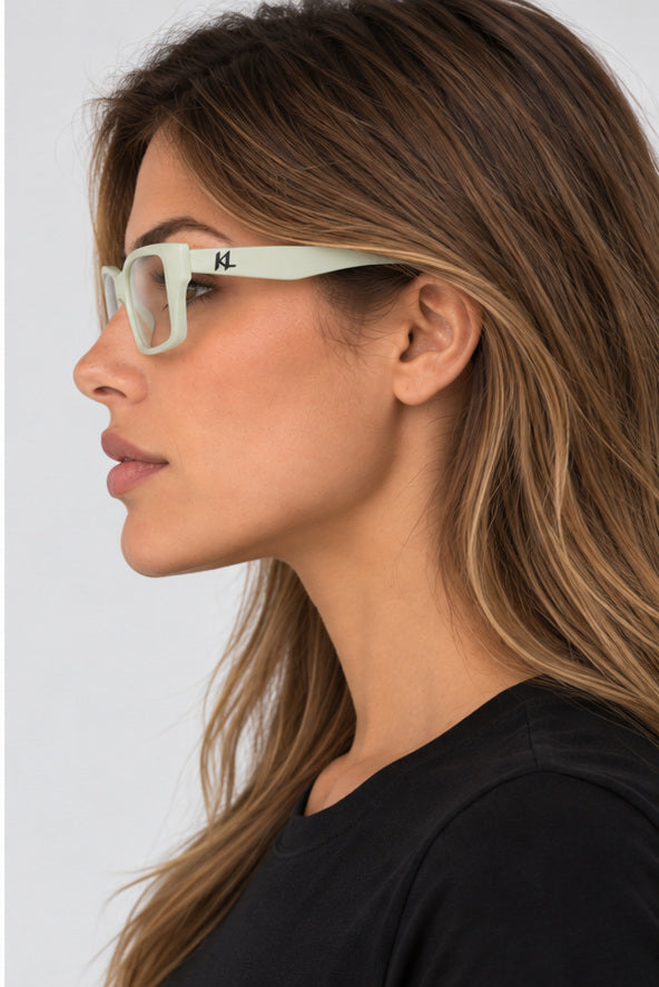 משקפי ראייה Karl Lagerfeld דגם KL6212-105-55 לנשים 55 מ״מ בצבע לבן
