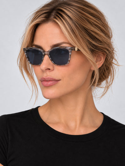 משקפי שמש Longchamp דגם LO742SN-036-54 לנשים 54 מ״מ בצבע Striped Grey