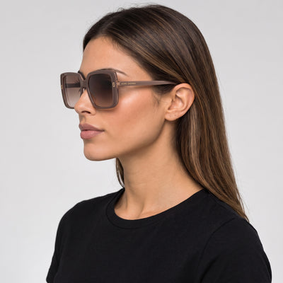 משקפי שמש Marc Jacobs Runway לנשים 54 מ״מ בצבע בז׳