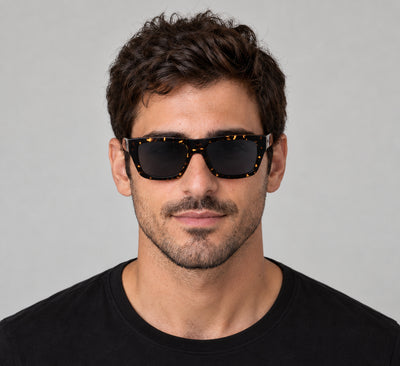 משקפי שמש Paul Smith דגם Pssn06656Earl יוניסקס 56 מ״מ בצבע הוואנה כהה