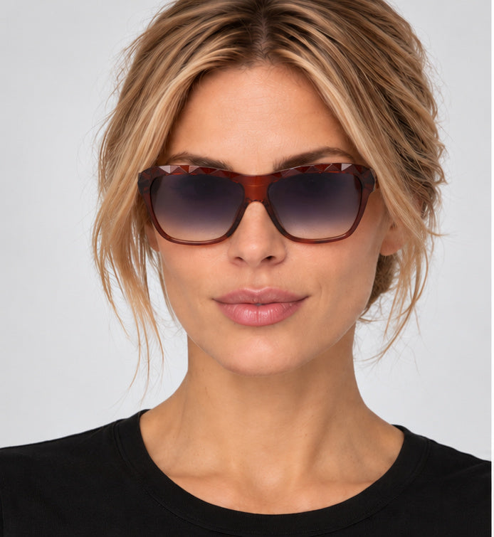 משקפי שמש Swarovski דגם Sk0079 לנשים 62 מ״מ בצבע חום