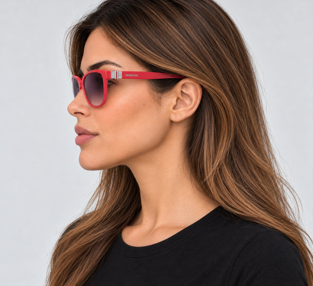 משקפי שמש Swarovski דגם Sk0120F לנשים 58 מ״מ בצבע אדום