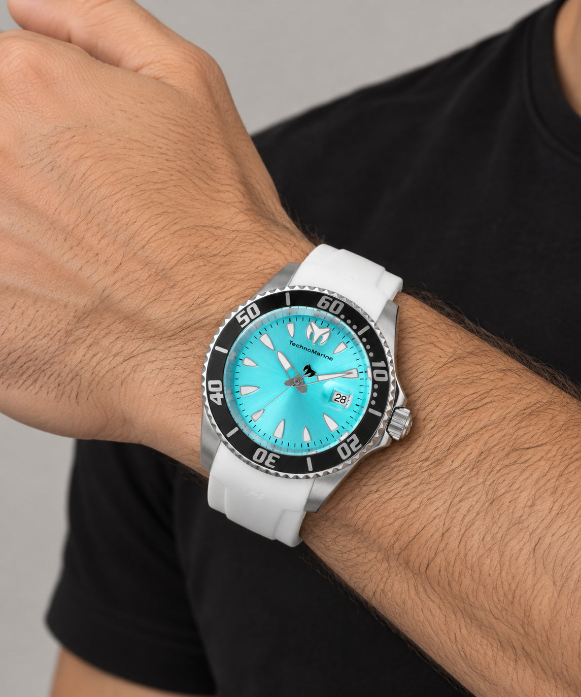 שעון TechnoMarine דגם Manta Sea גברים 42 מ״מ קוורץ