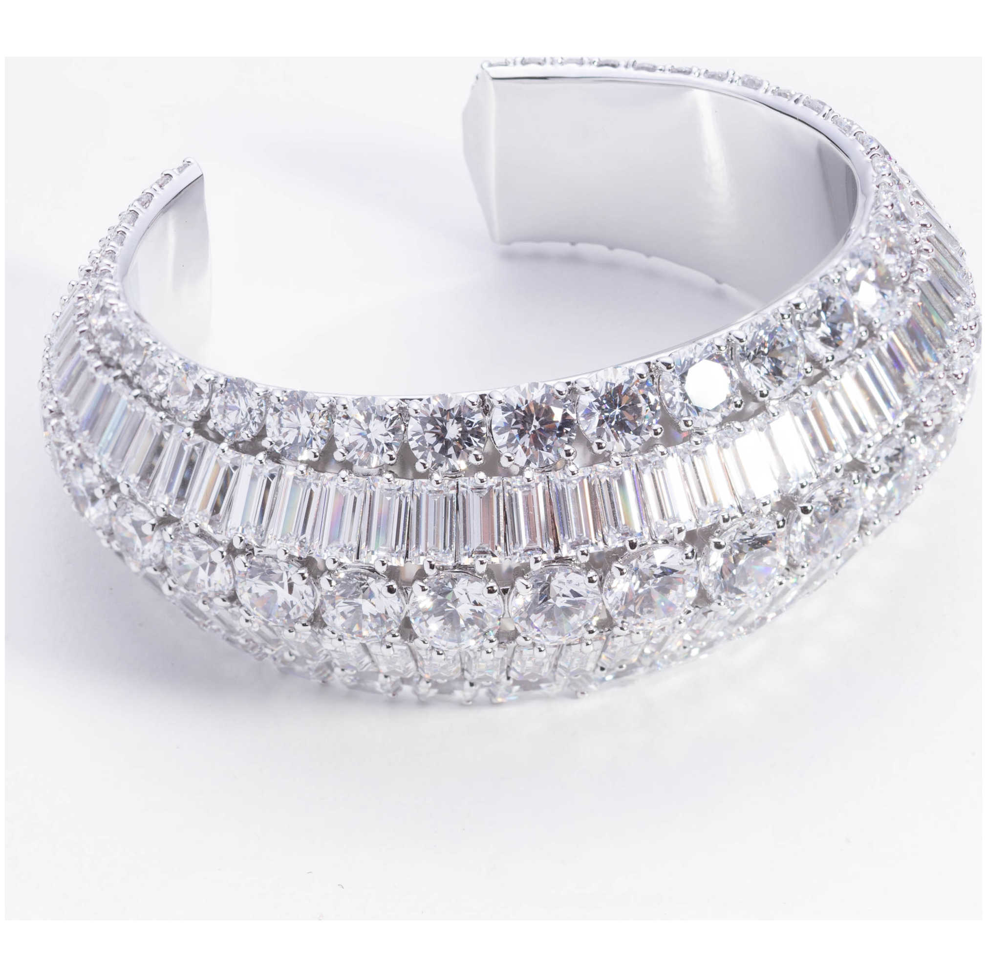 צמיד Hyperbola עם קריסטל לבן של Swarovski